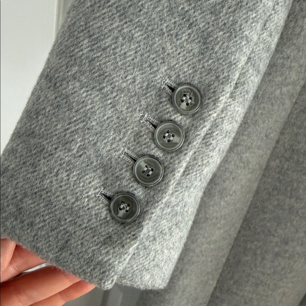 Reformation Bonwick Coat - Picture 6 of 10